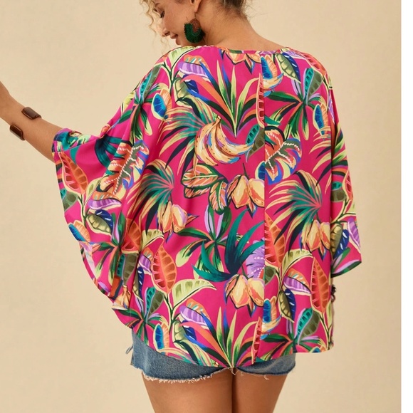 Plus Tropical Leaves Print V neck Butterfly Sleeve Blouse - Picture 4 of 4